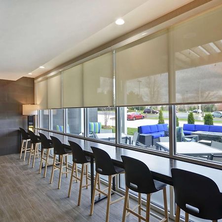 Home2 Suites By Hilton Grand Rapids North Walker Exterior foto