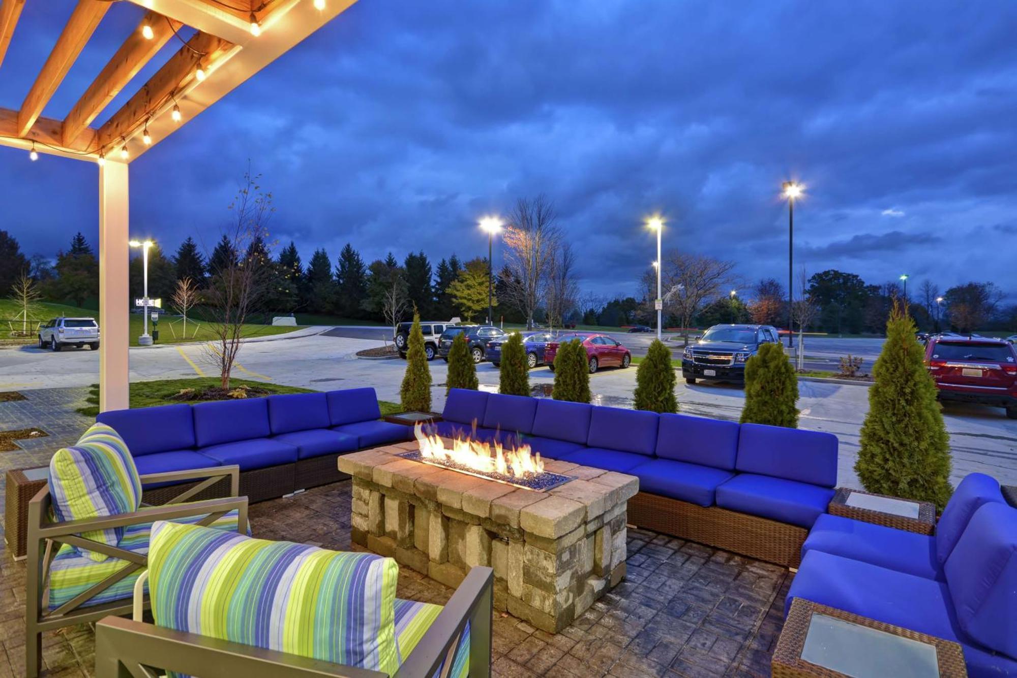 Home2 Suites By Hilton Grand Rapids North Walker Exterior foto