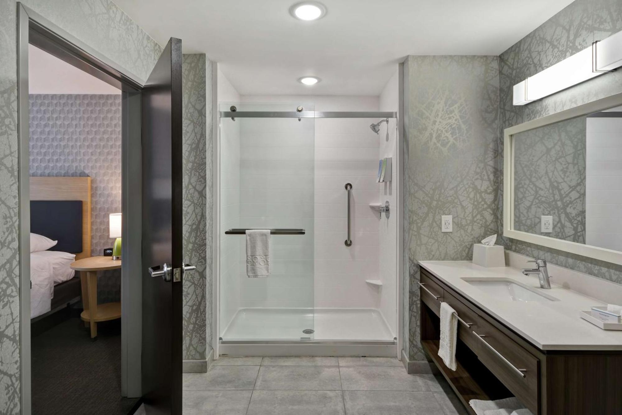 Home2 Suites By Hilton Grand Rapids North Walker Exterior foto