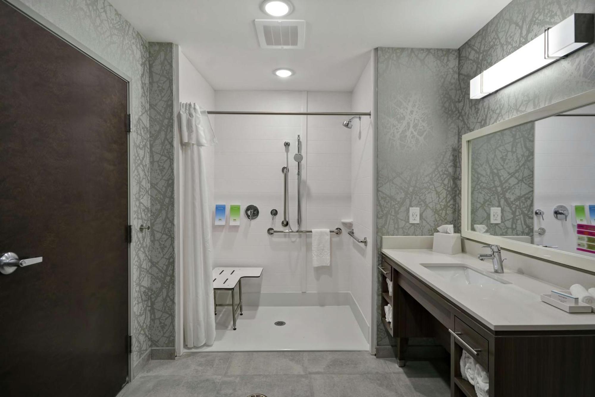 Home2 Suites By Hilton Grand Rapids North Walker Exterior foto